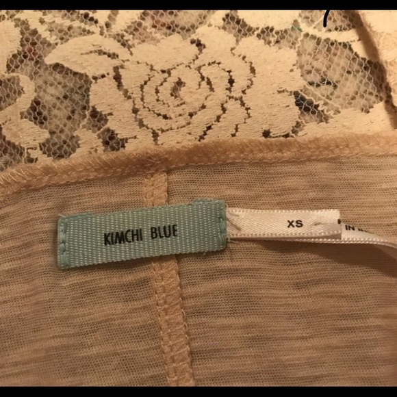 Urban Outfitters Kimchi Blue Lace Embroider Top XS - Picture 3 of 3